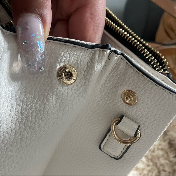 Aldo cream and tan purse - Picture 9 of 9